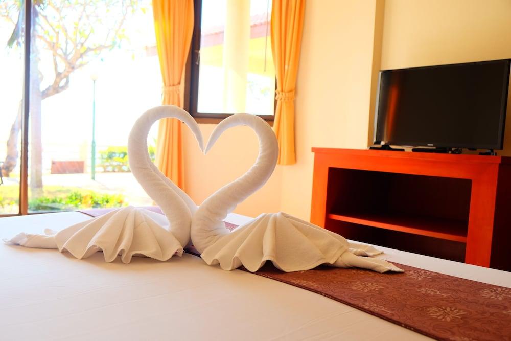 New Travel Beach Hotel & Resort Chao Lao Beach Luaran gambar